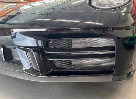 Frontstoßstange seitliche Gitter aus Drahtgeflecht. Porsche 992.2 Carrera 2 Sport Design - 992.2SPORT